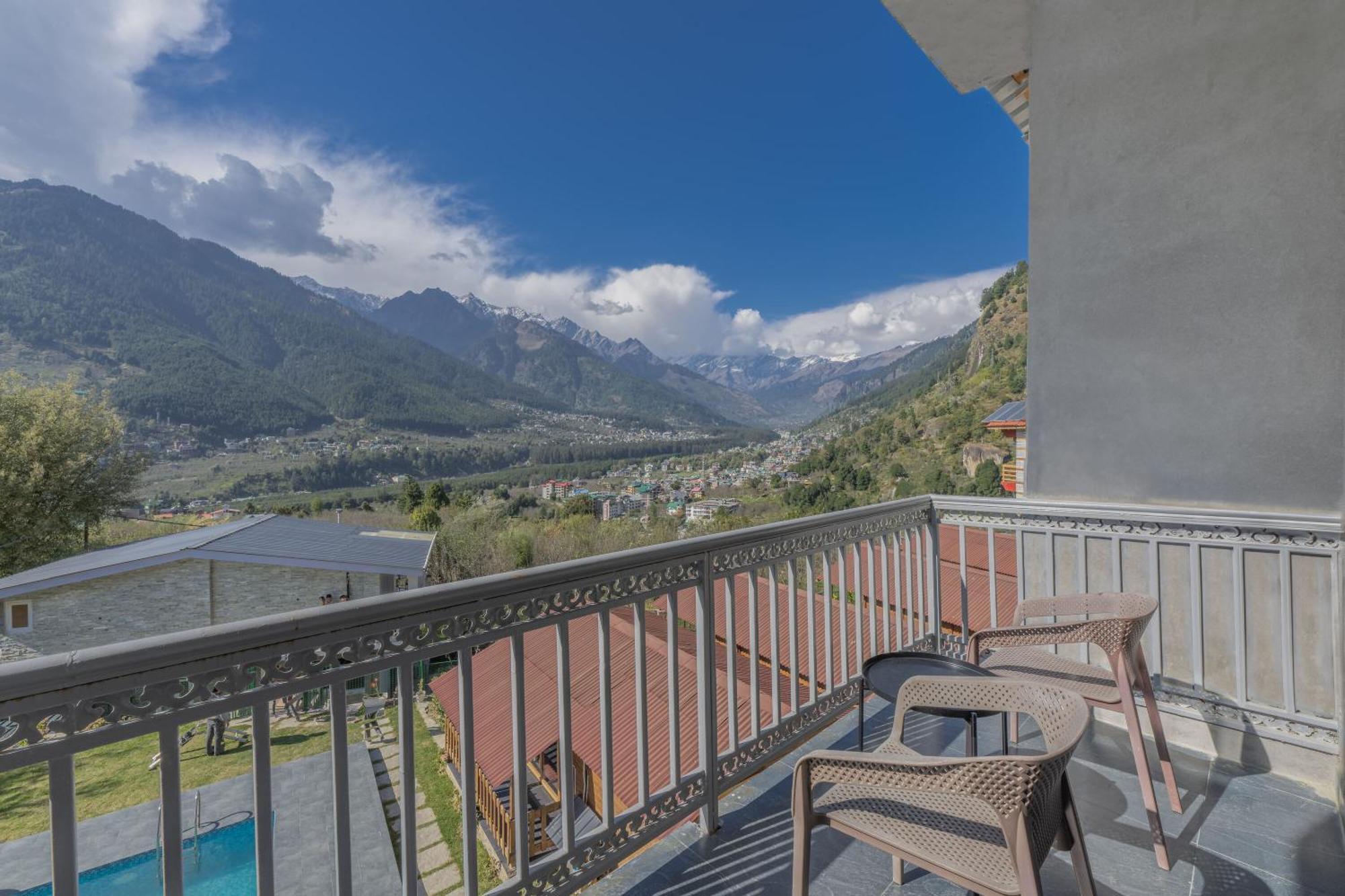 Echor Himalayan Heights Manali Hotel Buitenkant foto