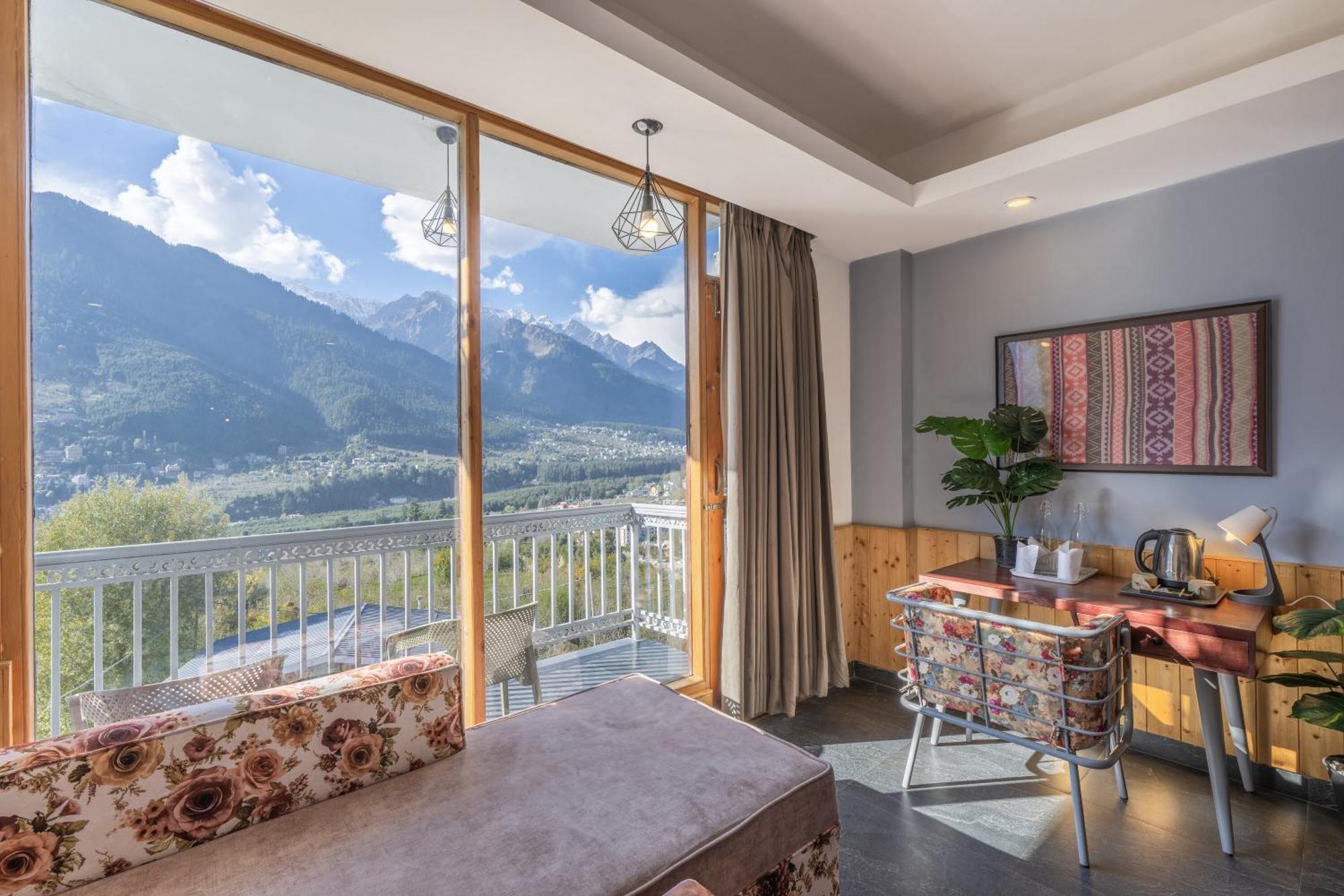 Echor Himalayan Heights Manali Hotel Buitenkant foto