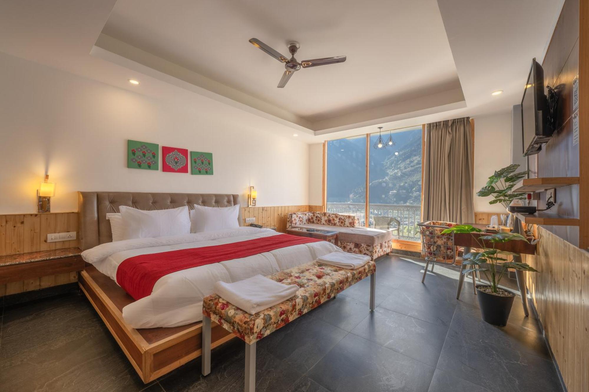 Echor Himalayan Heights Manali Hotel Buitenkant foto
