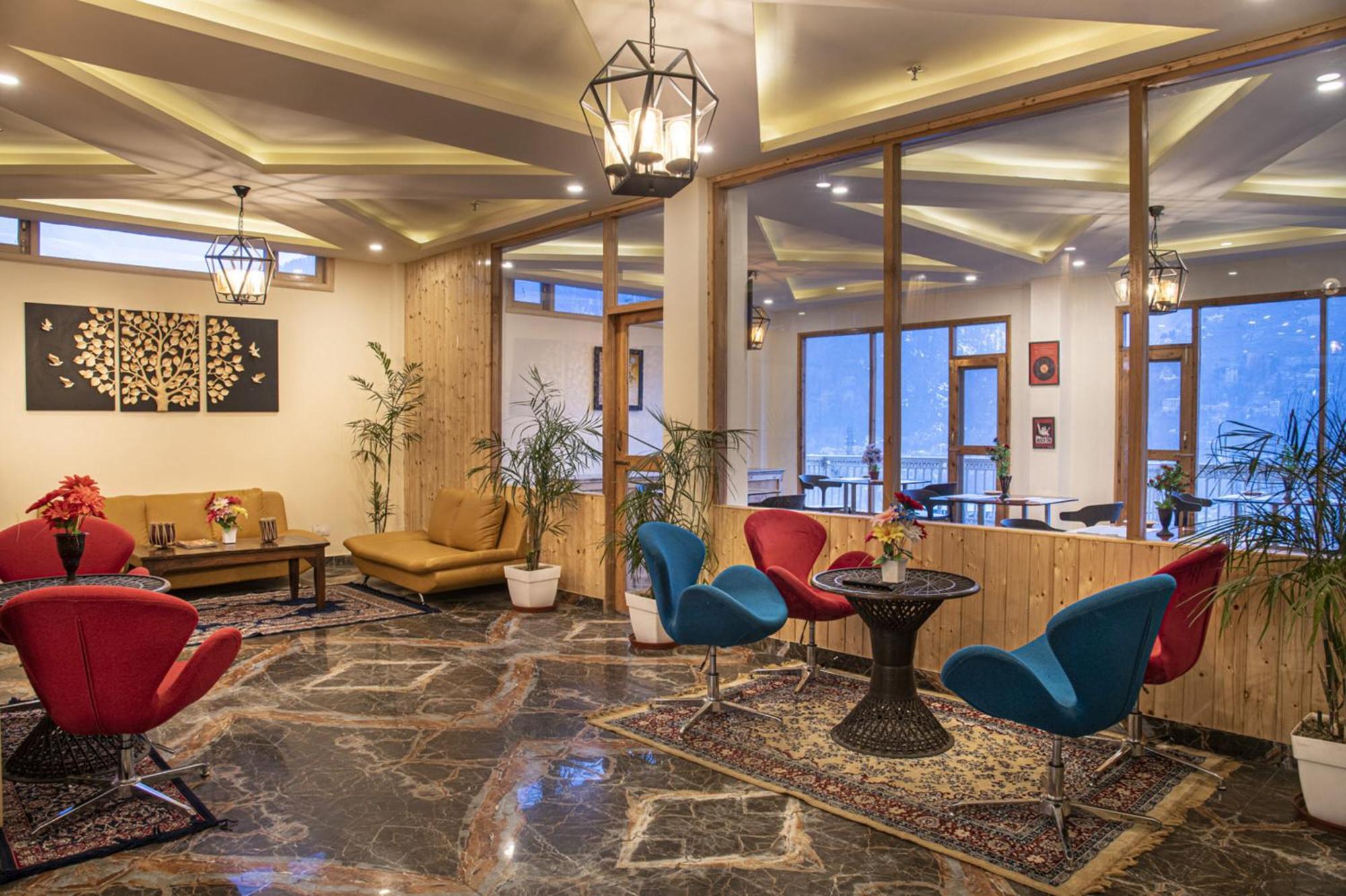 Echor Himalayan Heights Manali Hotel Buitenkant foto