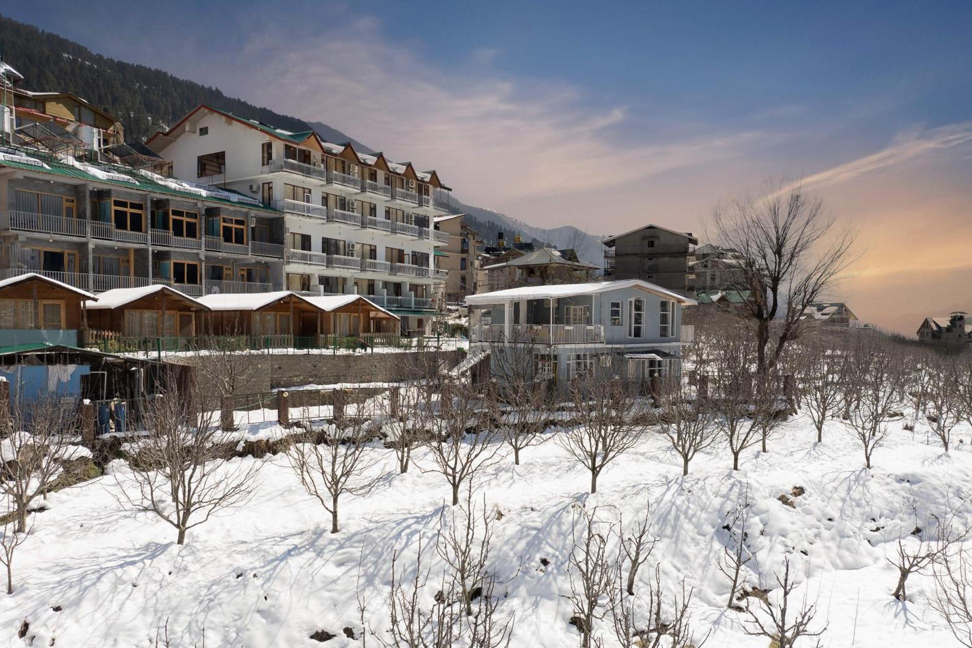Echor Himalayan Heights Manali Hotel Buitenkant foto
